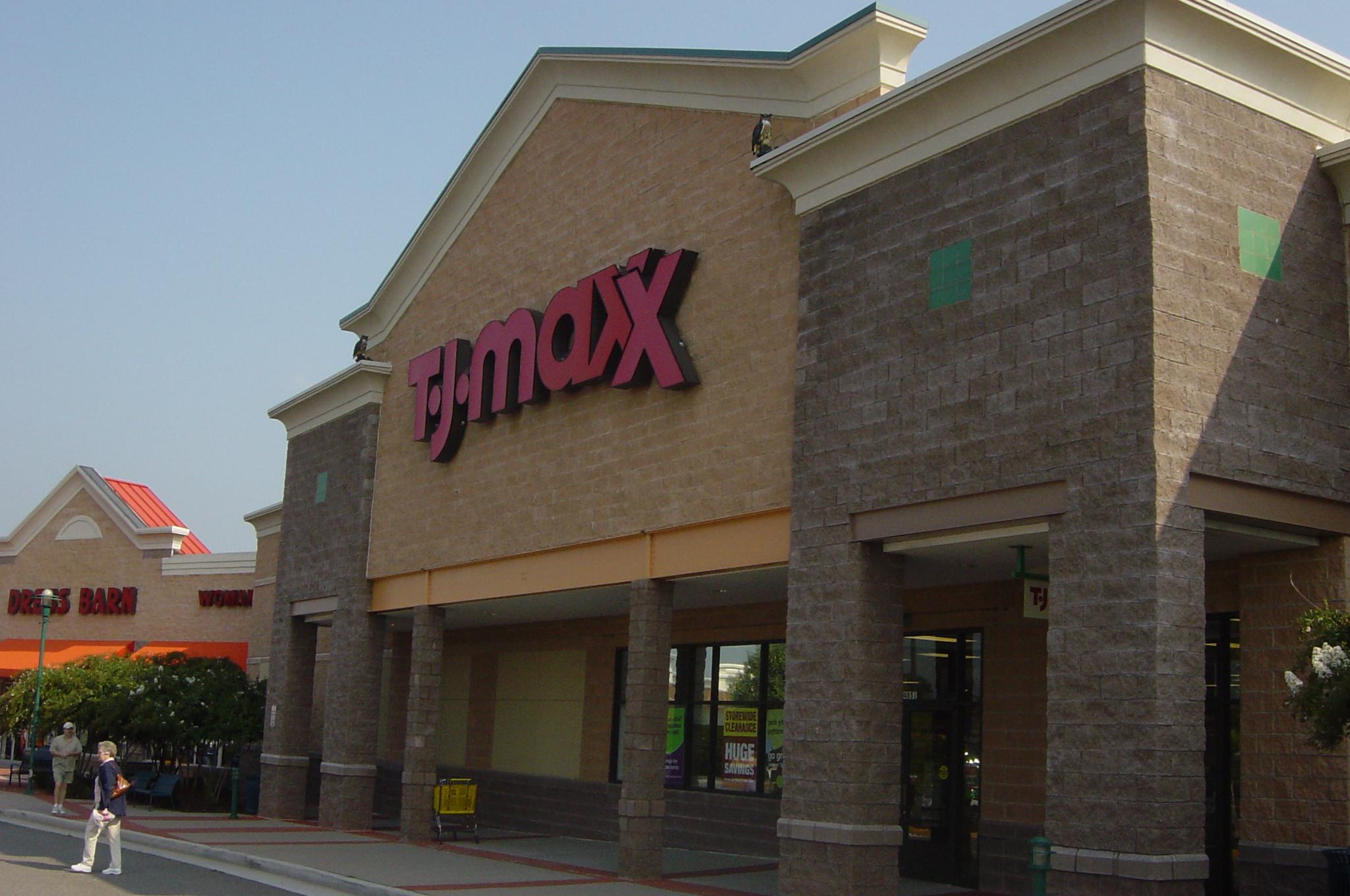 Commonwealth Centre Shopping Center